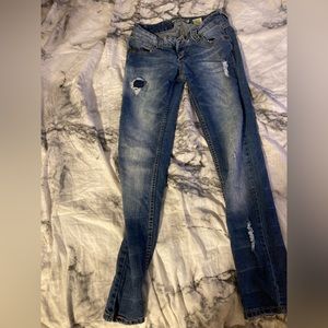 Distressed Skinny jeans
